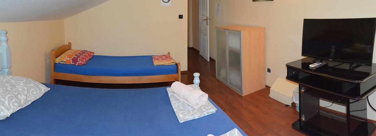 Hostel Bed N Beer Белград Экстерьер фото